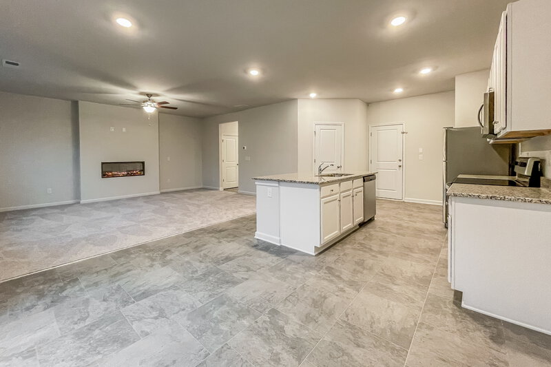 3,110/Mo, 101 Hamilton Pointe Dr McDonough, GA 30253 Living Room View