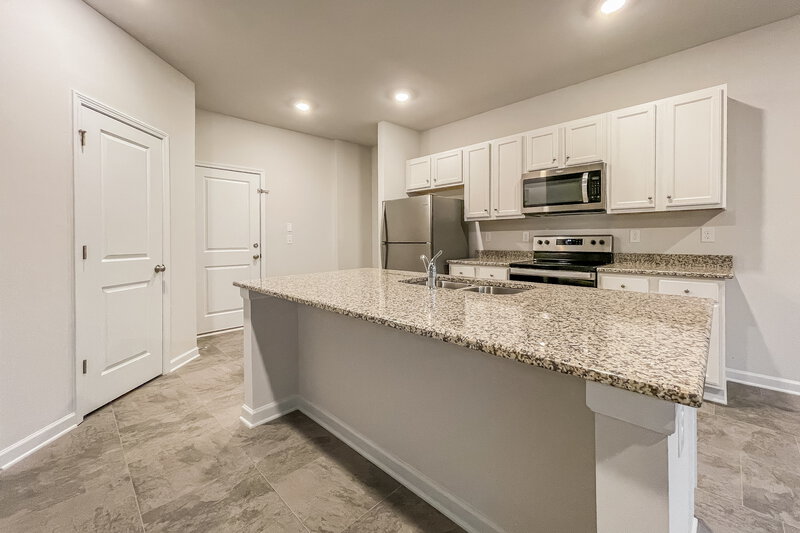 3,110/Mo, 101 Hamilton Pointe Dr McDonough, GA 30253 Kitchen View