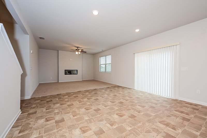 2,305/Mo, 120 Hamilton Pointe Dr McDonough, GA 30253 Living Room View