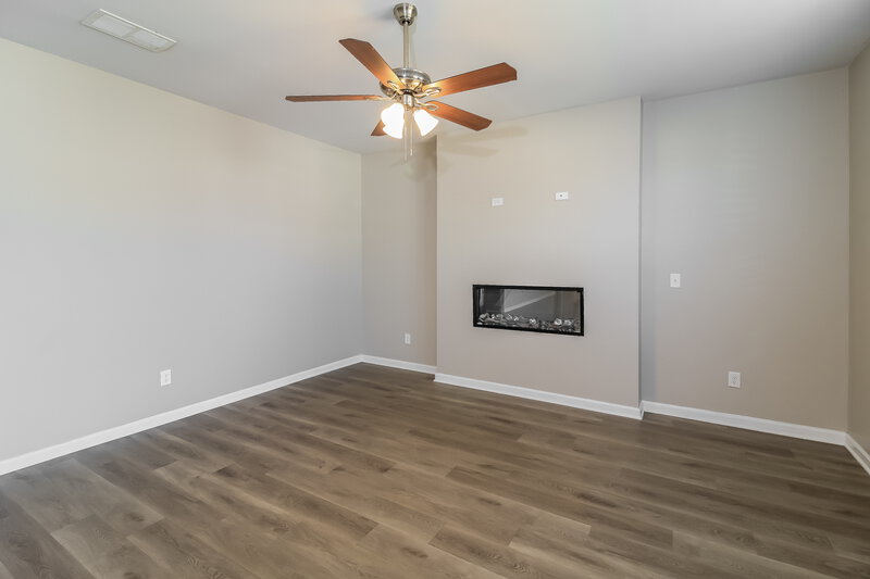 3,560/Mo, 124 Hamilton Pointe Dr McDonough, GA 30253 Living Room View 2