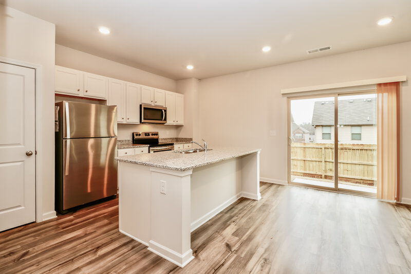 2,165/Mo, 156 Hamilton Pointe Dr McDonough, GA 30253 Kitchen View