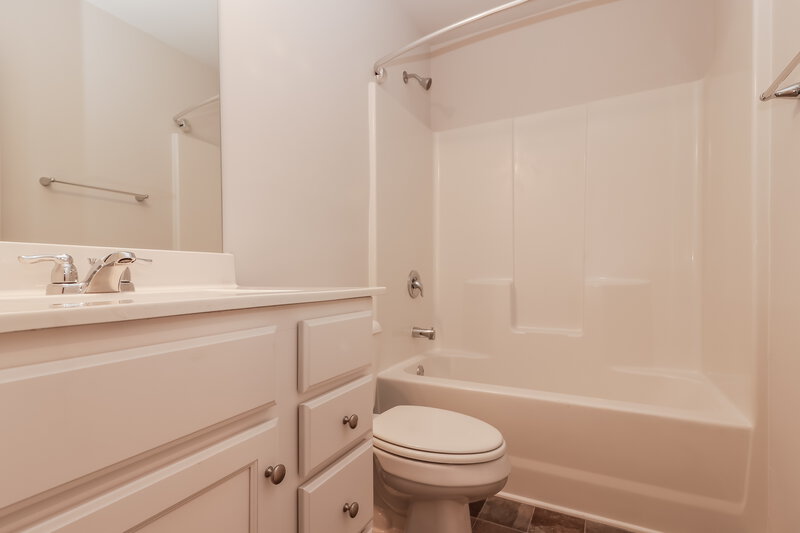 2,165/Mo, 156 Hamilton Pointe Dr McDonough, GA 30253 Bathroom View