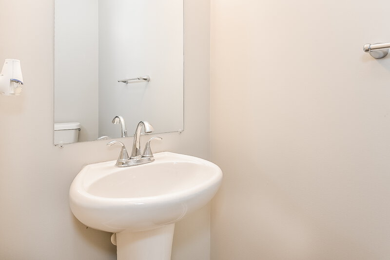 1,675/Mo, 20 Dusty Dr Cartersville, GA 30120 Powder Room View