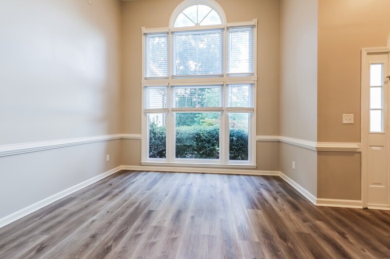 2,330/Mo, 12 Sleepy Hollow Ct Stockbridge, GA 30281 Living Room View 2