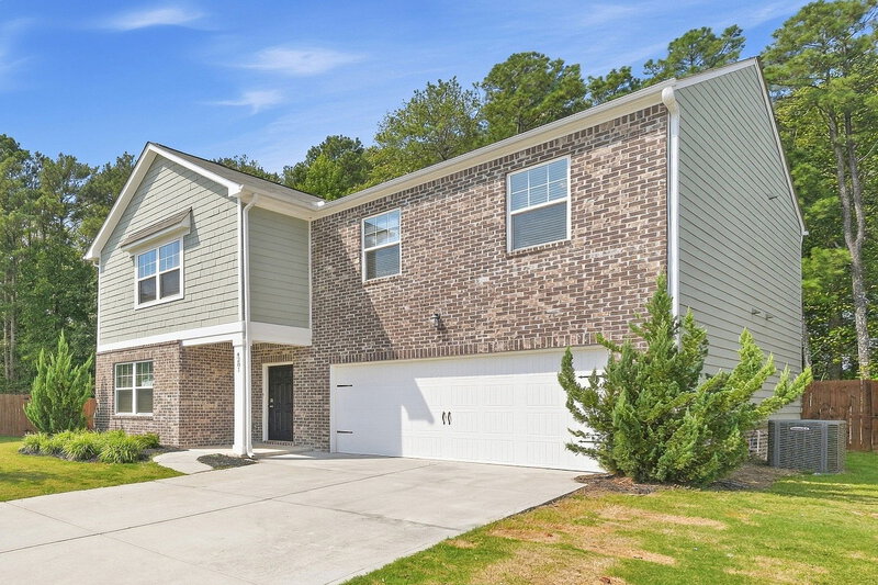 2,710/Mo, 4281 Kendrick Cir Loganville, GA 30052 Front View