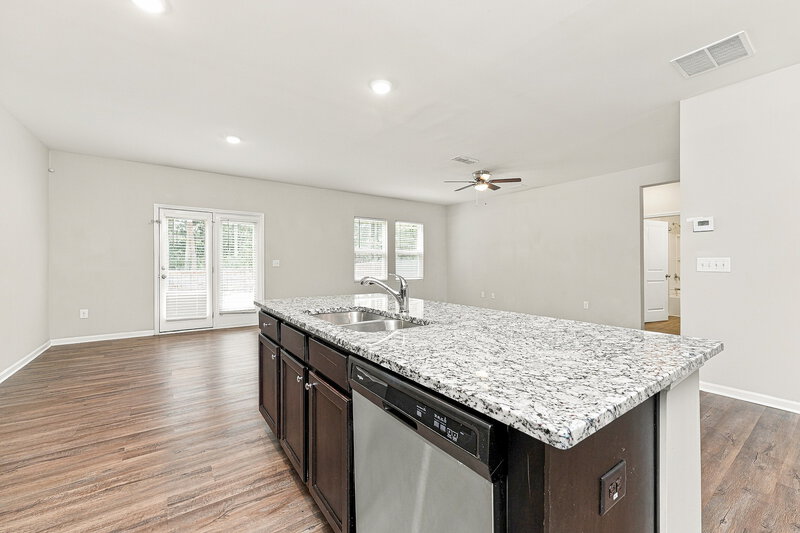 2,710/Mo, 4281 Kendrick Cir Loganville, GA 30052 Kitchen View 2