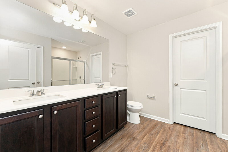 2,710/Mo, 4281 Kendrick Cir Loganville, GA 30052 Primary Bathroom View