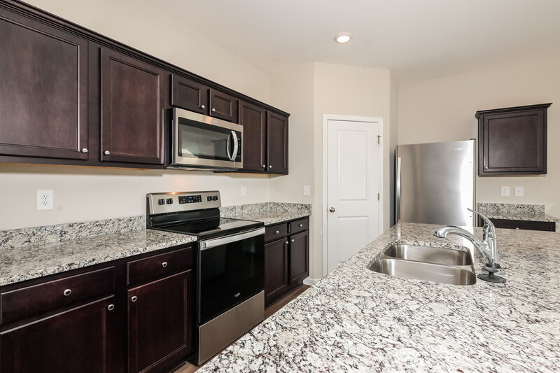 2,195/Mo, 4314 Kendrick Cir Loganville, GA 30052 Kitchen View