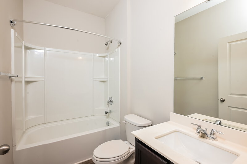 2,195/Mo, 4314 Kendrick Cir Loganville, GA 30052 Bathroom View 2