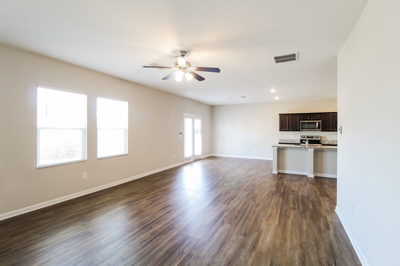 2,340/Mo, 4304 Kendrick Cir Loganville, GA 30052 Living Room View 2