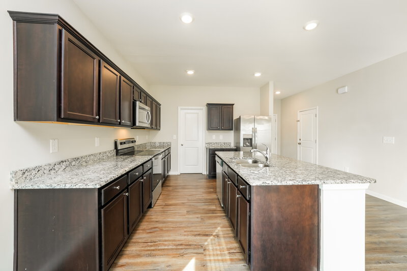2,435/Mo, 4294 Kendrick Cir Loganville, GA 30052 Kitchen View 2