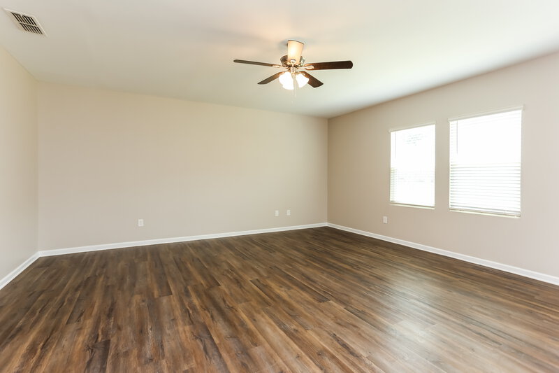 2,450/Mo, 3695 Newbury Place Dr Loganville, GA 30052 Living Room View 2