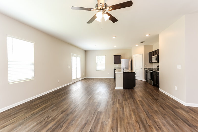 2,450/Mo, 3695 Newbury Place Dr Loganville, GA 30052 Living Room View 3