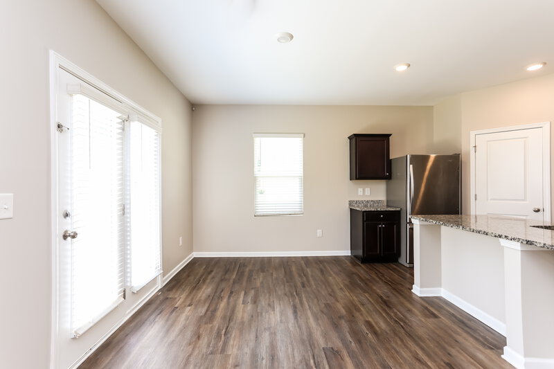 2,450/Mo, 3695 Newbury Place Dr Loganville, GA 30052 Dining Room View
