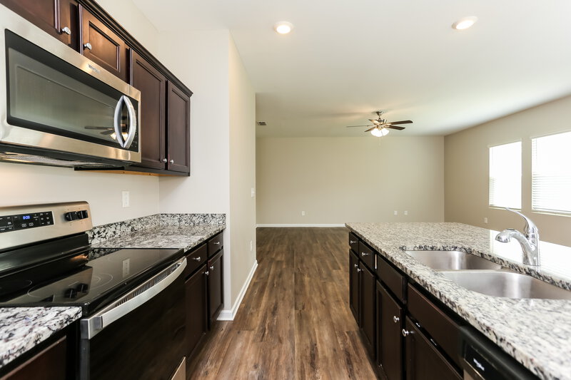 2,450/Mo, 3695 Newbury Place Dr Loganville, GA 30052 Kitchen View 2
