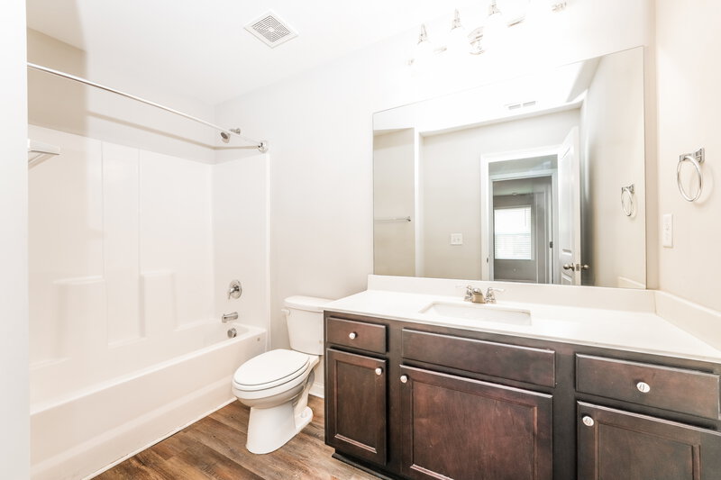 2,280/Mo, 3835 Newbury Place Dr Loganville, GA 30052 Bathroom View