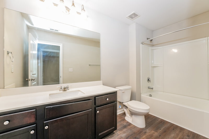 2,515/Mo, 3735 Newbury Place Dr Loganville, GA 30052 Bathroom View