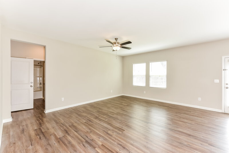2,460/Mo, 3765 Newbury Place Dr Loganville, GA 30052 Living Room View 3