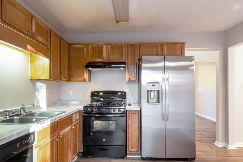 1,750/Mo, 72 Cedars Glen Way Villa Rica, GA 30180 Kitchen View