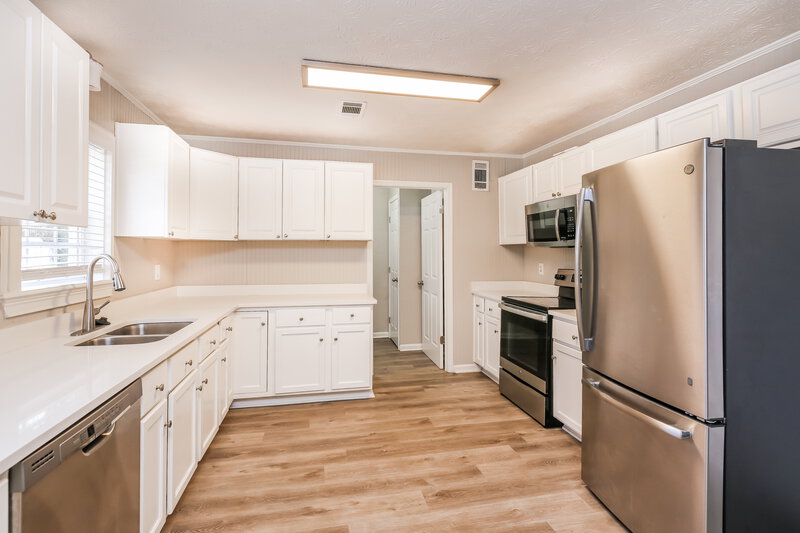2,840/Mo, 1241 Owen Cir Sugar Hill, GA 30518 Kitchen View