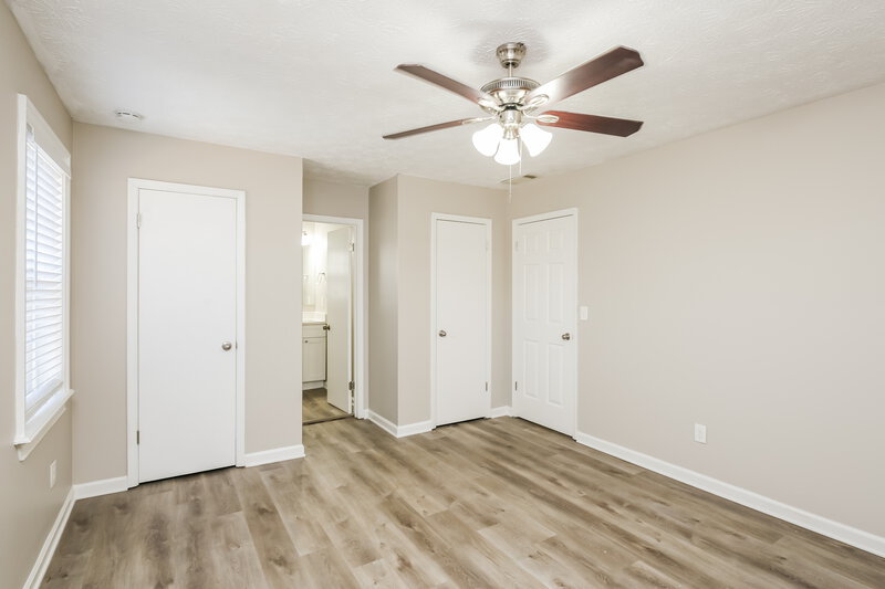 2,840/Mo, 1241 Owen Cir Sugar Hill, GA 30518 Main Bedroom View