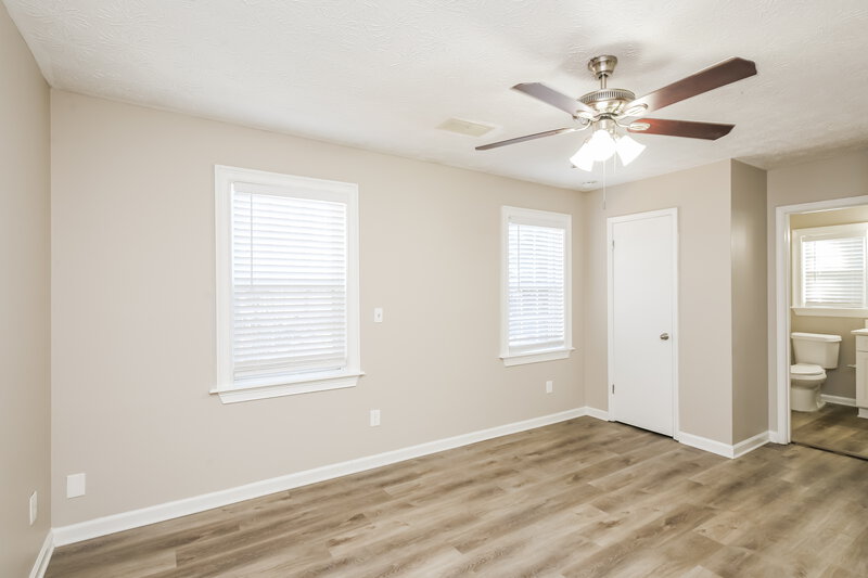 2,840/Mo, 1241 Owen Cir Sugar Hill, GA 30518 Main Bedroom View 2