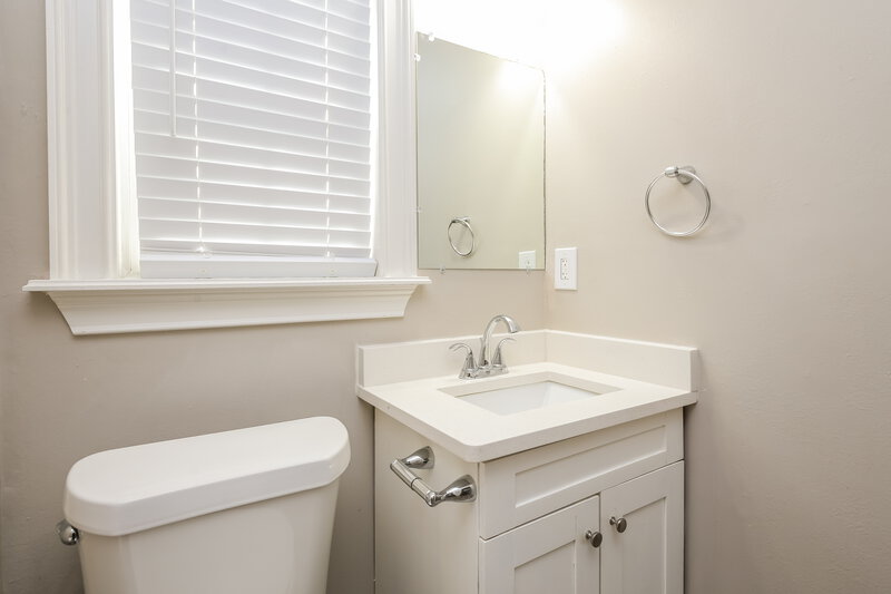2,840/Mo, 1241 Owen Cir Sugar Hill, GA 30518 Main Bathroom View