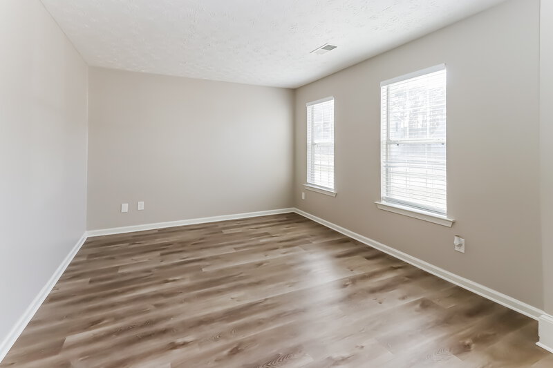 2,105/Mo, 1456 Pebble Ridge Lane Hampton, GA 30228 Sitting Room View