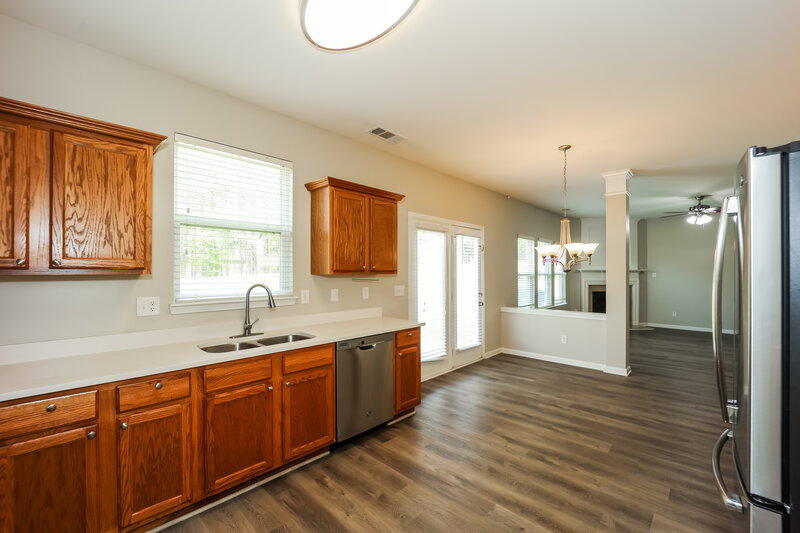 2,715/Mo, 5411 Bighorn Pass SW Atlanta, GA 30349 Kitchen View 2