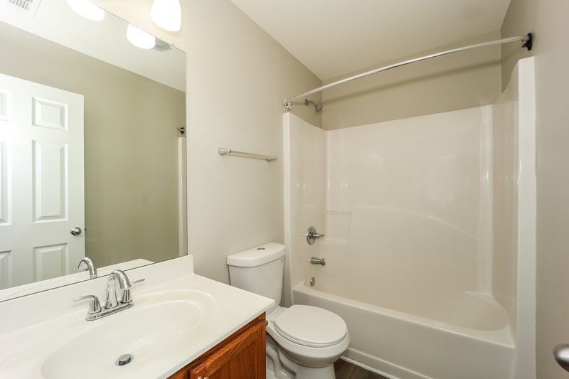 2,715/Mo, 5411 Bighorn Pass SW Atlanta, GA 30349 Bathroom View