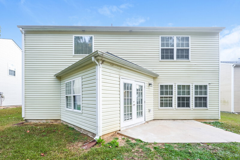 2,120/Mo, 3057 Sable Run Rd Atlanta, GA 30349 Rear View