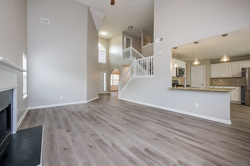 2,225/Mo, 204 Biltmore Way Stockbridge, GA 30281 Living Room View