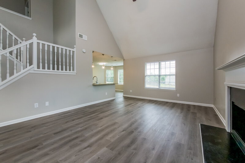 2,225/Mo, 204 Biltmore Way Stockbridge, GA 30281 Living Room View 2