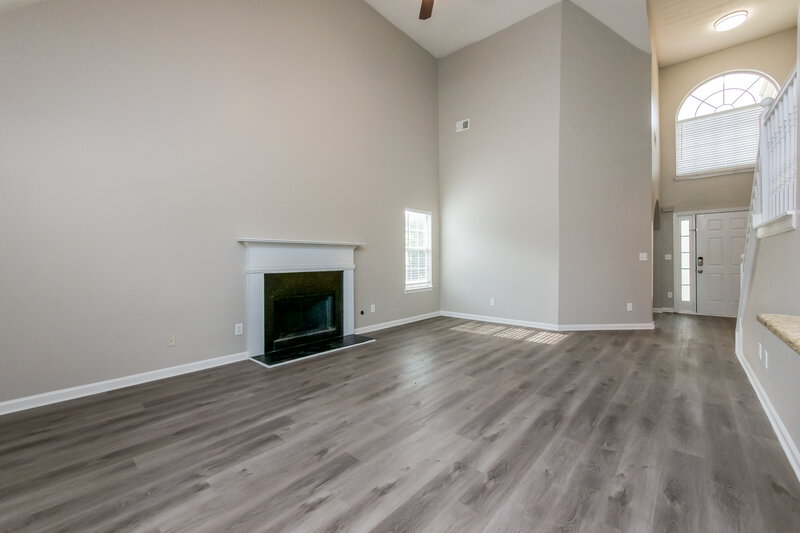 2,225/Mo, 204 Biltmore Way Stockbridge, GA 30281 Living Room View 3