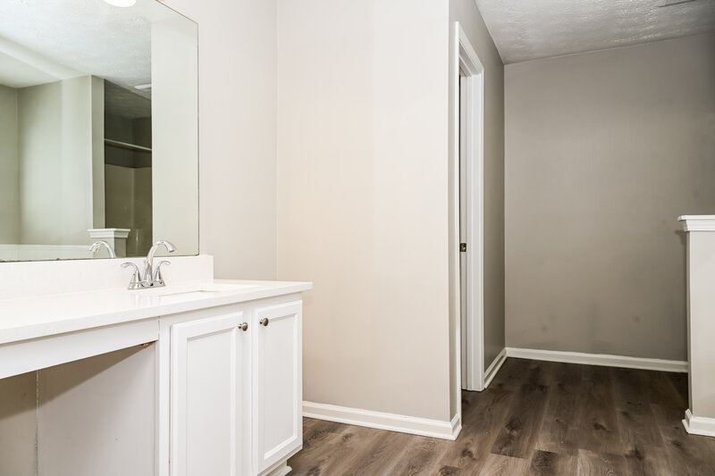 2,970/Mo, 204 Biltmore Way Stockbridge, GA 30281 Main Bathroom View