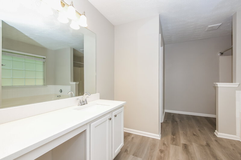 2,225/Mo, 204 Biltmore Way Stockbridge, GA 30281 Main Bathroom View