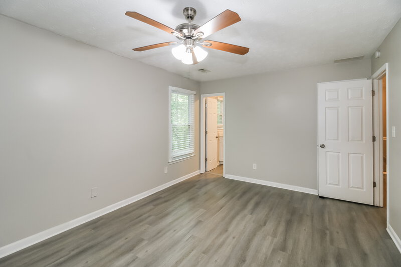 2,005/Mo, 275 Oak St Fayetteville, GA 30215 Main Bedroom View