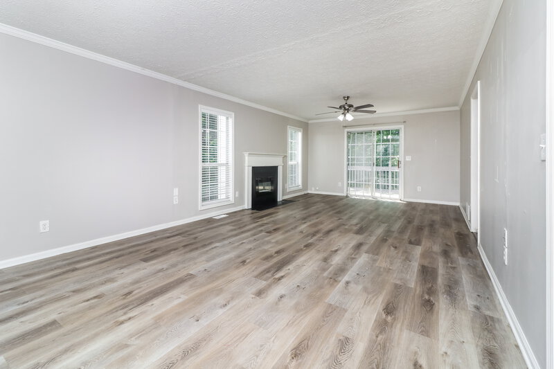 2,370/Mo, 2354 Loren Falls Ln SW Marietta, GA 30008 Living Room View