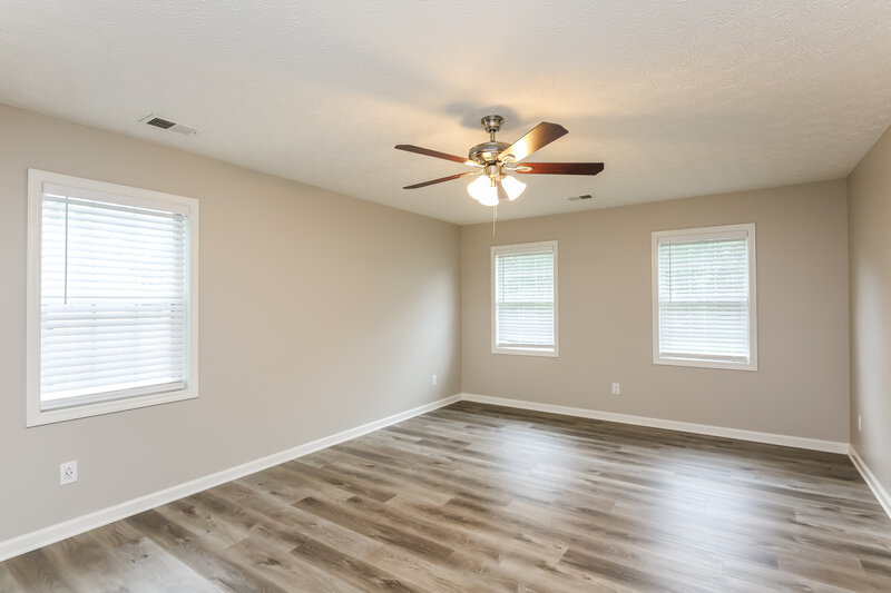 3,290/Mo, 2354 Loren Falls Ln SW Marietta, GA 30008 Main Bedroom View 4