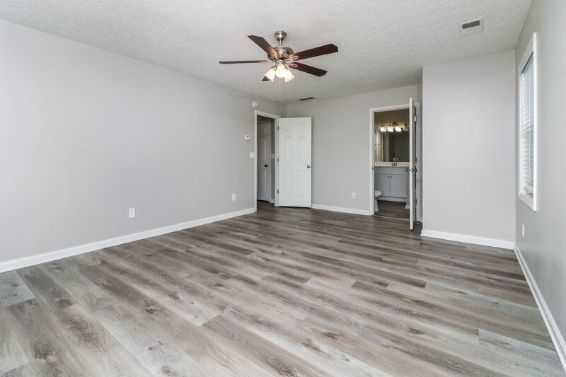 2,370/Mo, 2354 Loren Falls Ln SW Marietta, GA 30008 Main Bedroom View 2
