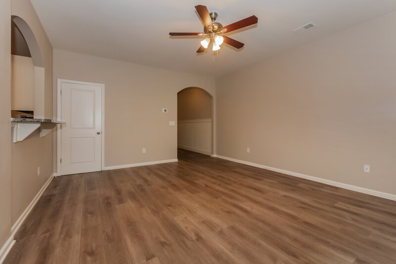2,800/Mo, 35 Southwind Cir Newnan, GA 30265 Living Room View