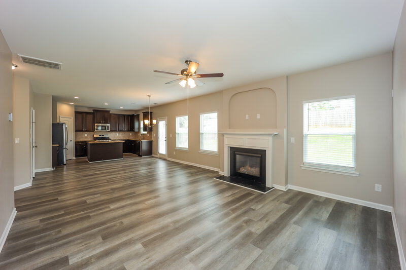 2,585/Mo, 2392 BRAELIN LOOP McDonough, GA 30253 Living Room View
