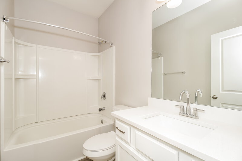 1,795/Mo, 13 Dry Hollow Way Cartersville, GA 30120 Bathroom View