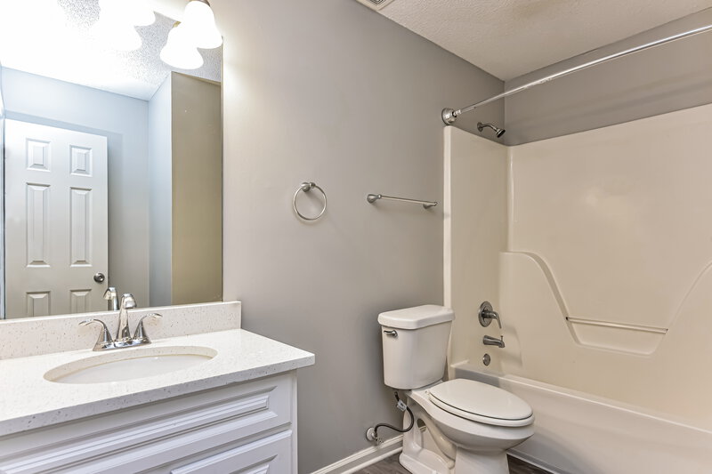 1,845/Mo, 2544 Rambling Way Lithonia, GA 30058 Bathroom View