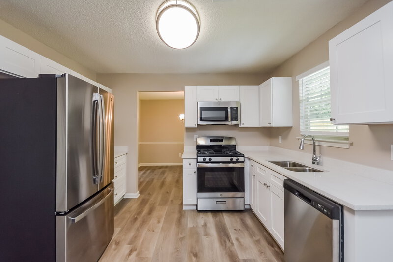 0/Mo, 6474 Rebecca Way Lithonia, GA 30058 Kitchen View