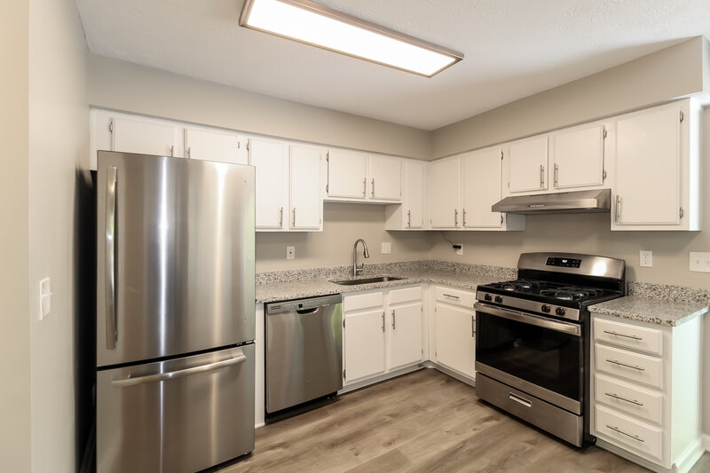 2,355/Mo, 1097 Williamsburg Ln Norcross, GA 30093 Kitchen View 2