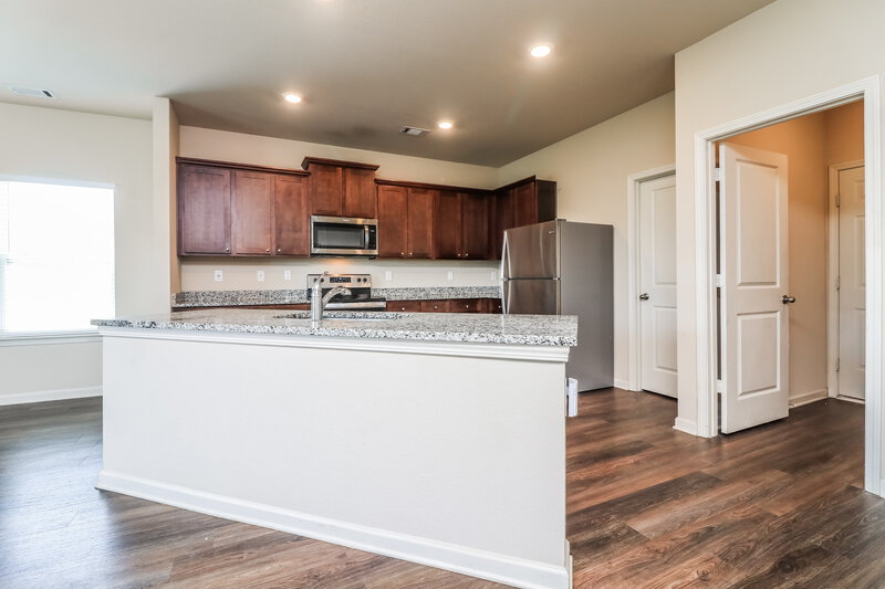 1,790/Mo, 108 Innis Brook Cir Cartersville, GA 30120 Kitchen View 2