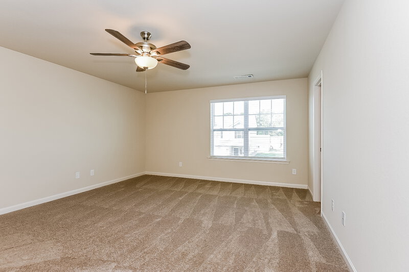1,745/Mo, 106 Innis Brook Cir Cartersville, GA 30120 Main Bedroom View
