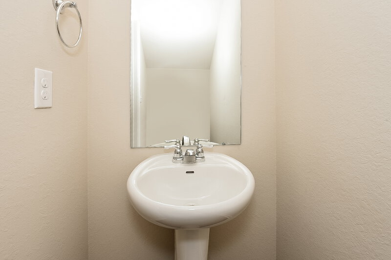 1,745/Mo, 106 Innis Brook Cir Cartersville, GA 30120 Powder Room View