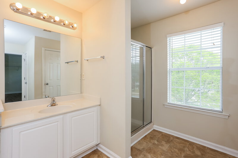 3,730/Mo, 7698 Overlook Bnd Fairburn, GA 30213 Main Bathroom View 2